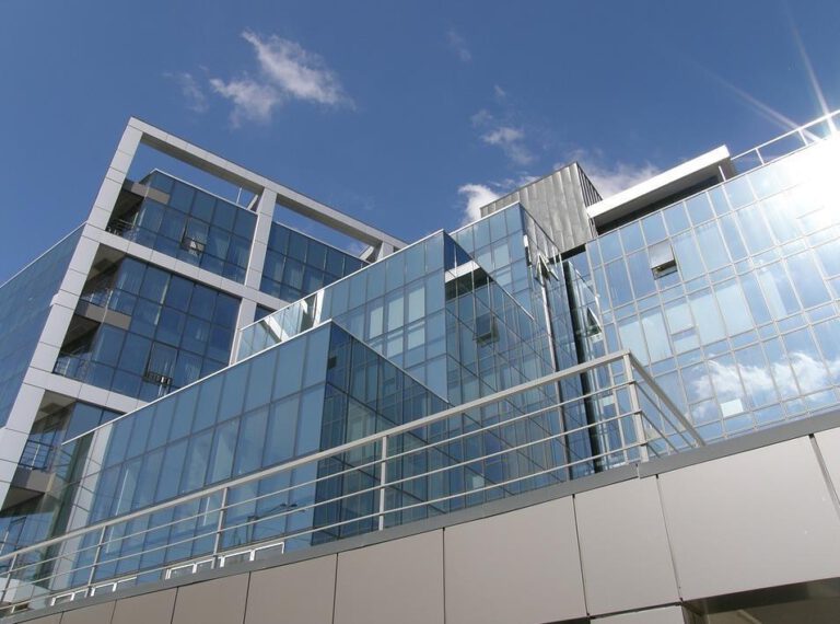 חיפוי חוץ באלומיניום ואלוקובונד