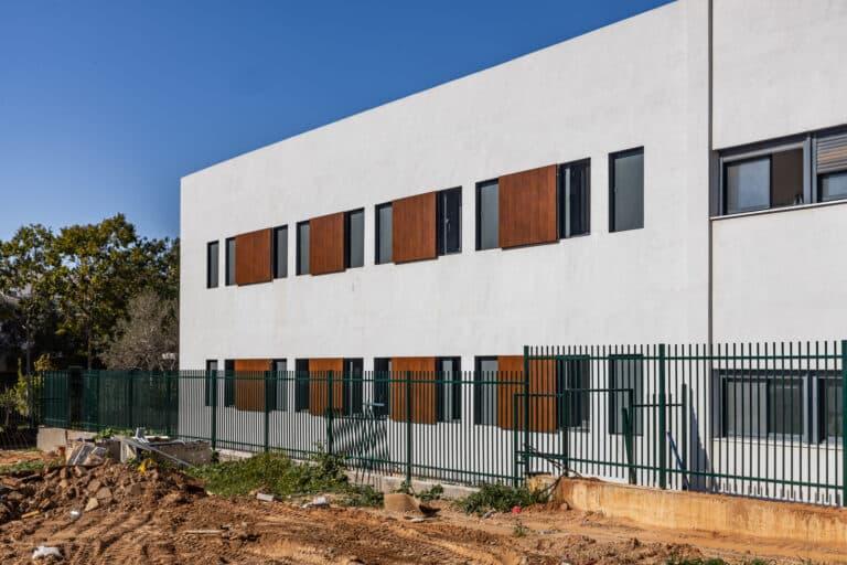 פרויקט חיפוי מבית פסאדטק - כפר אבות, בני דרור